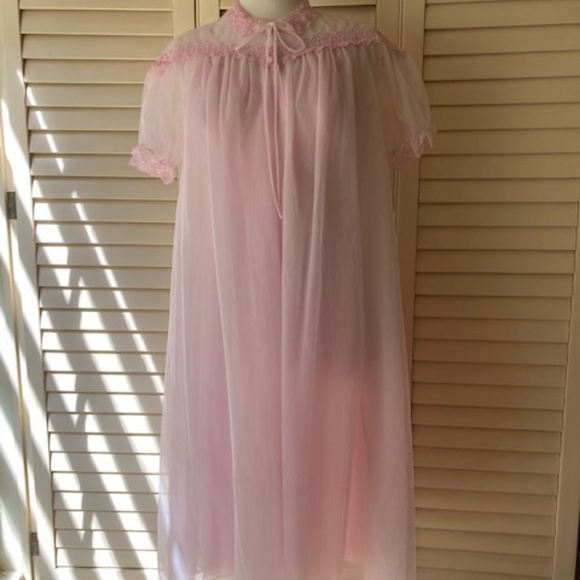 Vintage Seamprufe Waltz Length Peignoir Set - Picture 2 of 14